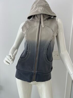 Lululemon Scuba Sleeveless Hoodie Special Edition Rare Luxe Athleisure Size 4